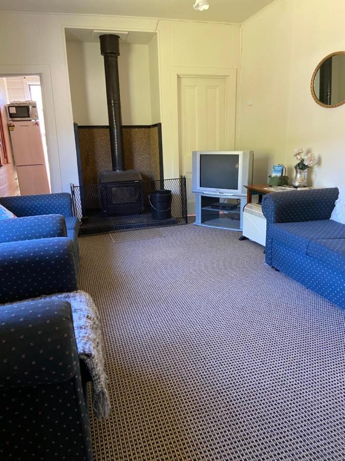 Alfresco Eatery&Historic Villas Reefton Esterno foto